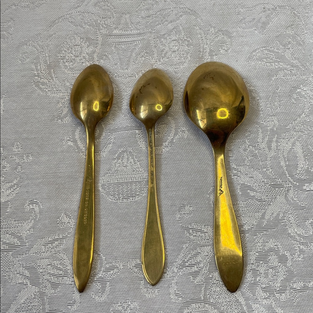 Vintage 1933 Gold Tone Decorative Commemorative Spoon - Set of 3 - Picture 8 of 8